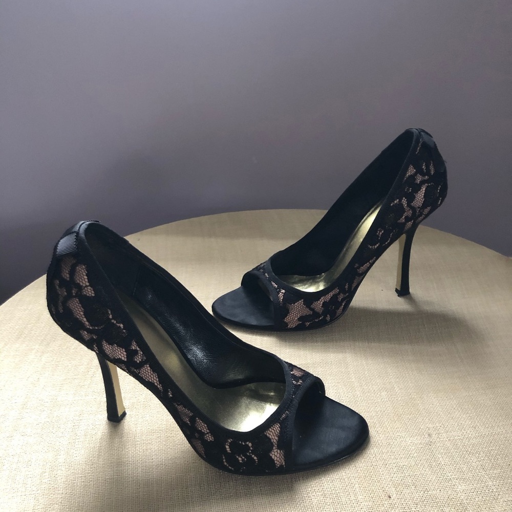 Black Lace Stilletos! 👠🖤 Size 8.5